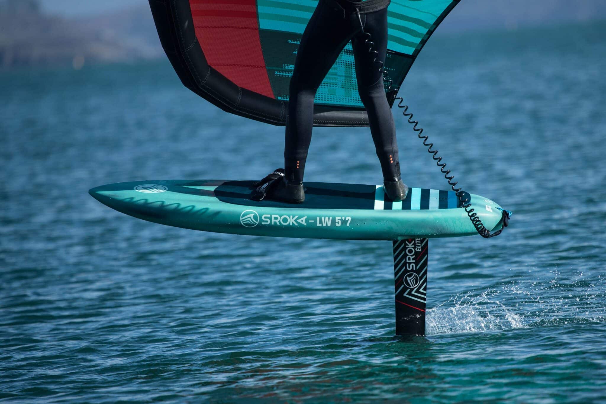 board mid-length wing foil